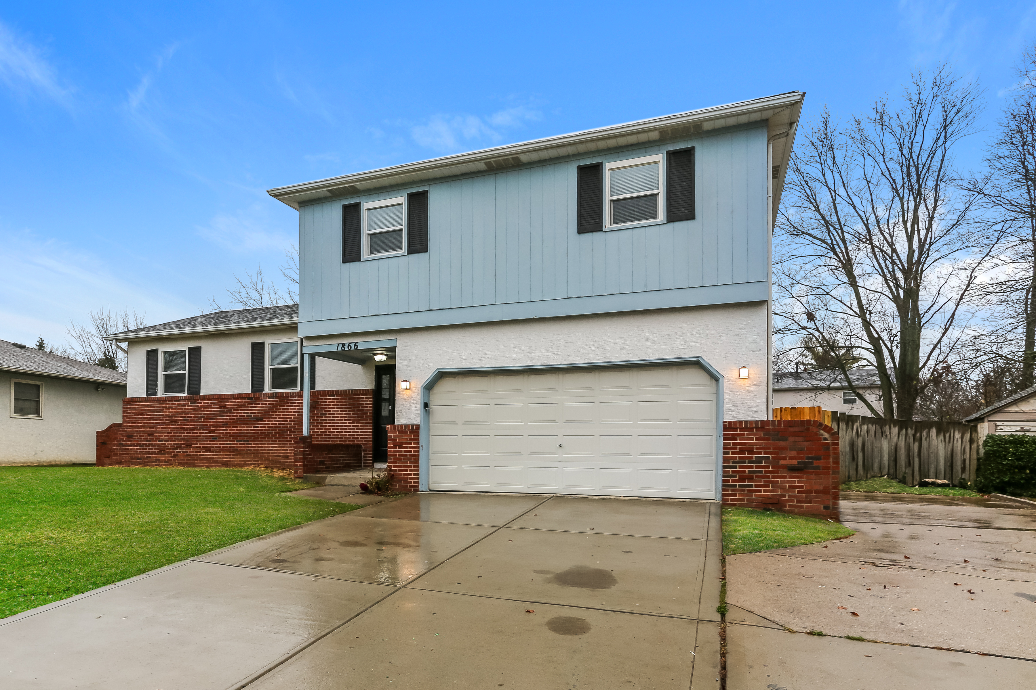 1866 DORSETSHIRE RD COLUMBUS, OH 43229